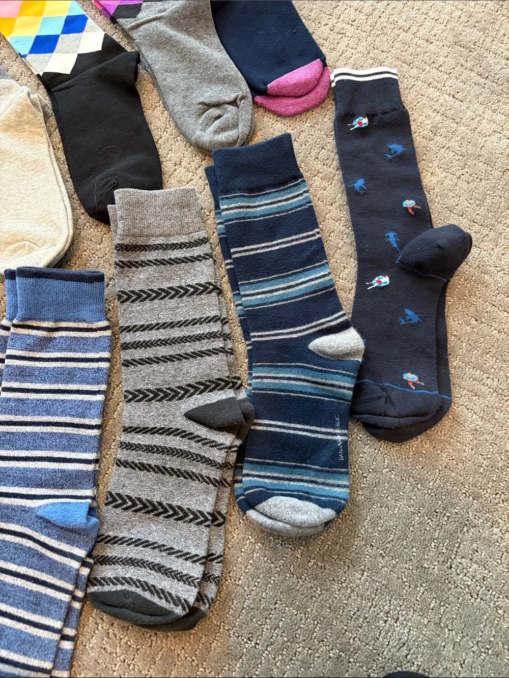 Bundle of New and Some EUC Men’s Socks Fits Size 10-13!